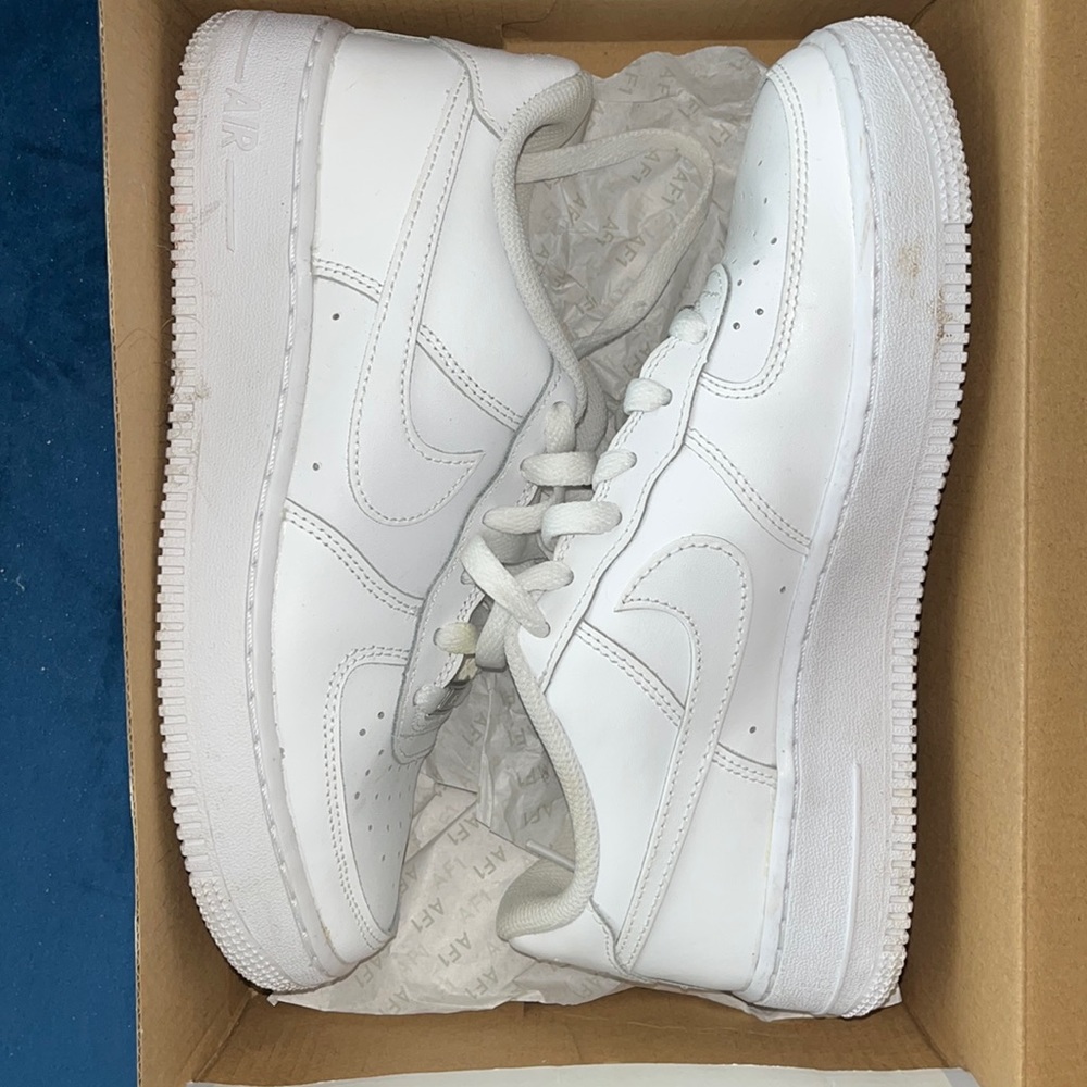COPY - All white uptown’s worn once